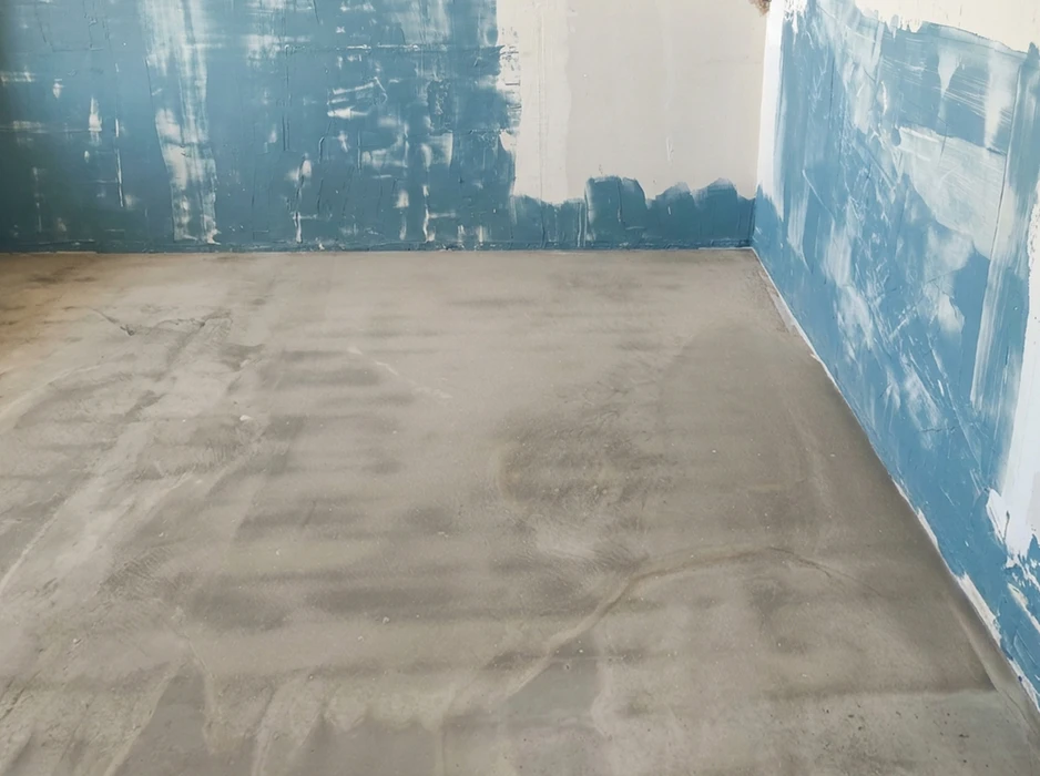Pièce en cours de rénovation, vue intérieure